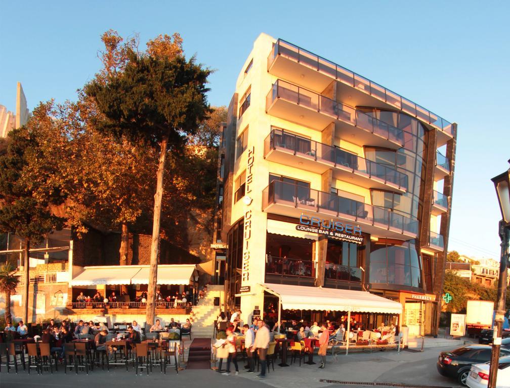 Hotel Cruiser Ulcinj Exteriör bild