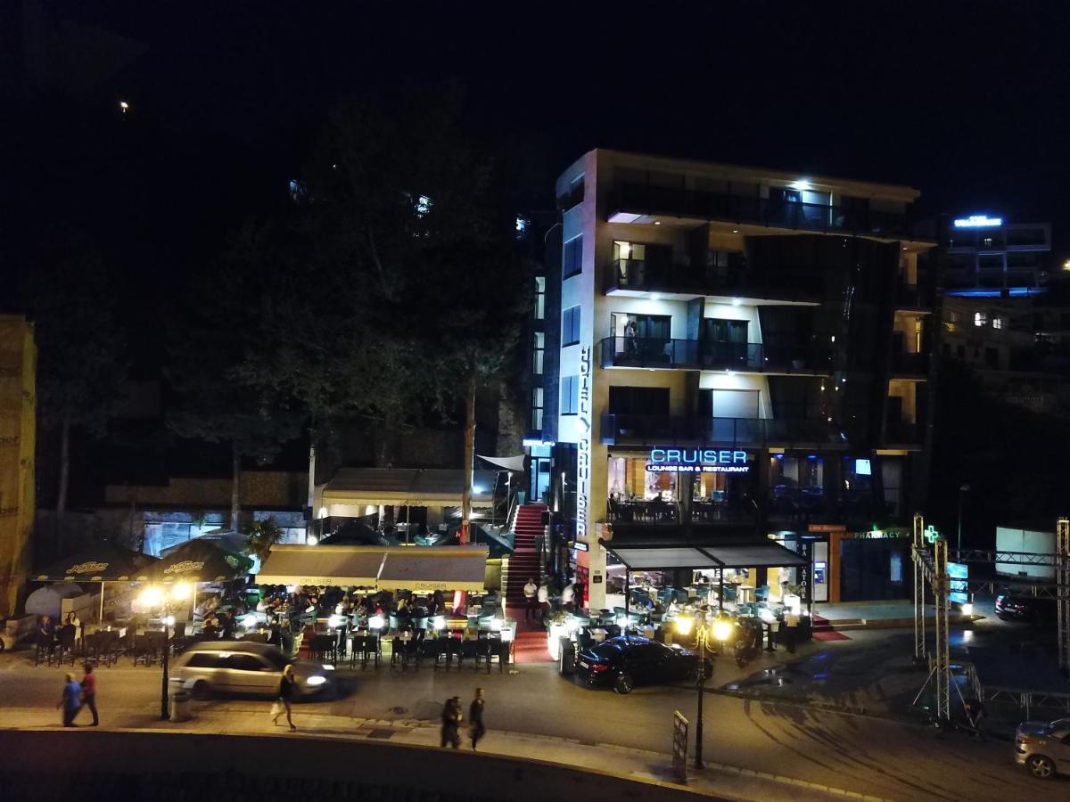 Hotel Cruiser Ulcinj Exteriör bild